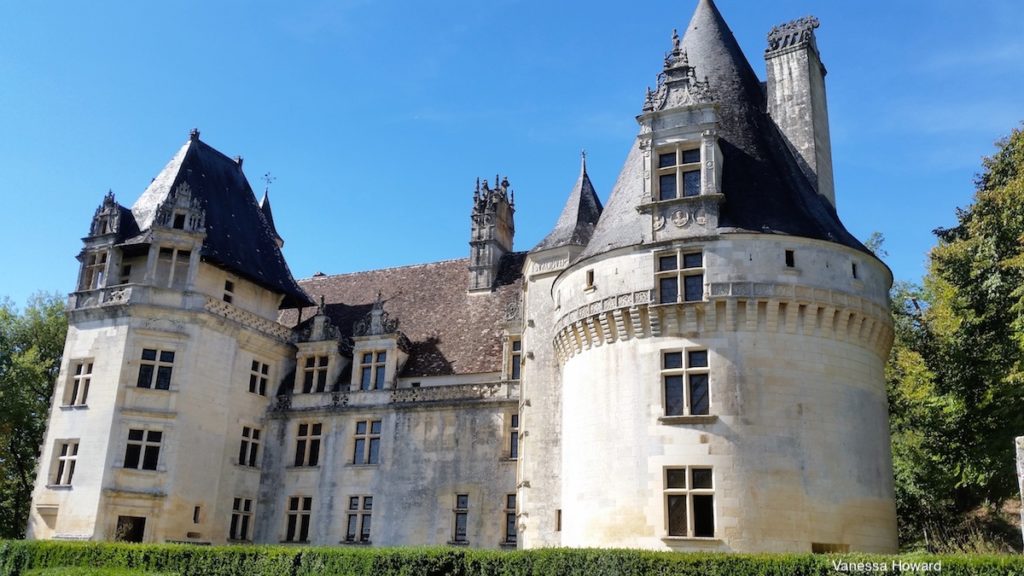 Chateau de Puyguilhem | Dordogne Travel Guide